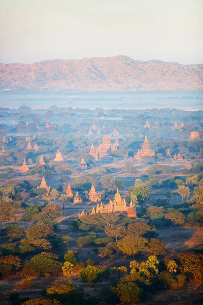 Fantastisk Liggande Med Tusentals Historiska Buddhistiska Pagoder Och Stupas Bagan — Stockfoto