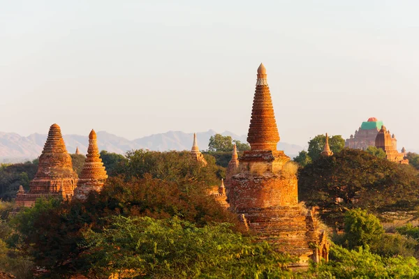 Потрясающий Пейзаж Исторических Буддийских Пагод Археологическом Районе Баган Мьянме — стоковое фото