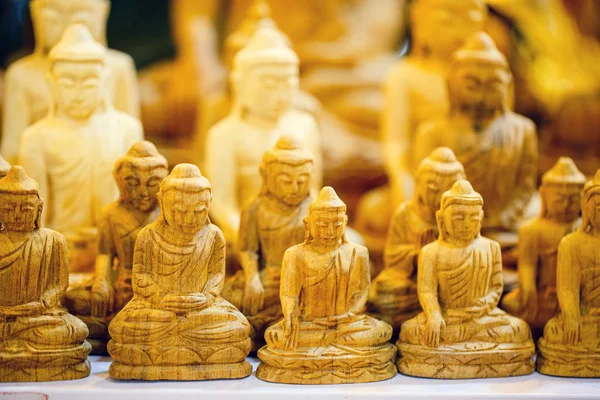 Houten Boeddha Souvenirs Bij Markt Myanmar — Stockfoto