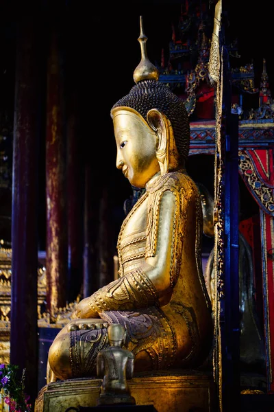 Estátua Buda Pagode Lago Inle Mianmar — Fotografia de Stock