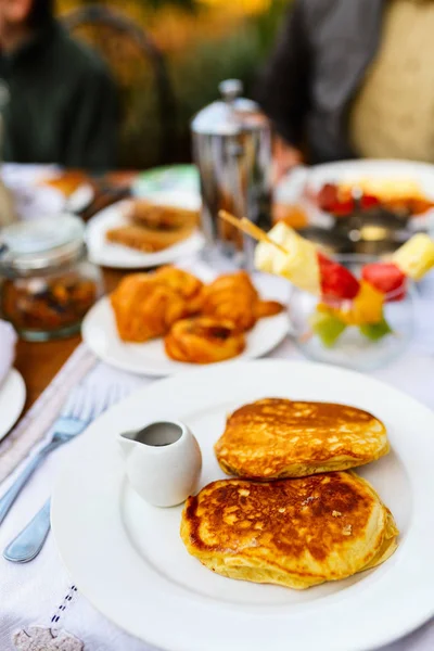 Leckere Pfannkuchen Zum Frühstück — Stockfoto