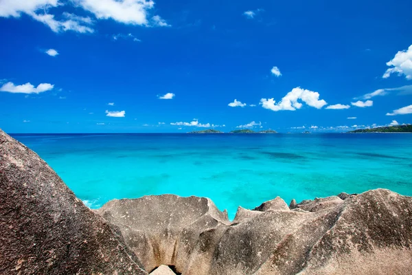 Schöner Kleiner Abgelegener Strand Auf Der Tropischen Insel Digue Auf — Stockfoto