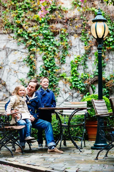 Family Father Kids European City Outdoors Spring Day — Stock Photo, Image
