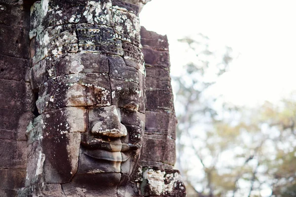 Faces Ancient Bayon Temple Popular Atração Turística Angkor Thom Siem — Fotografia de Stock