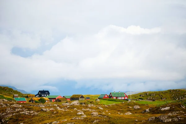 Faroe Adaları Nın Eski Çiftlik Evleriyle Dolu Güzel Manzarası — Stok fotoğraf