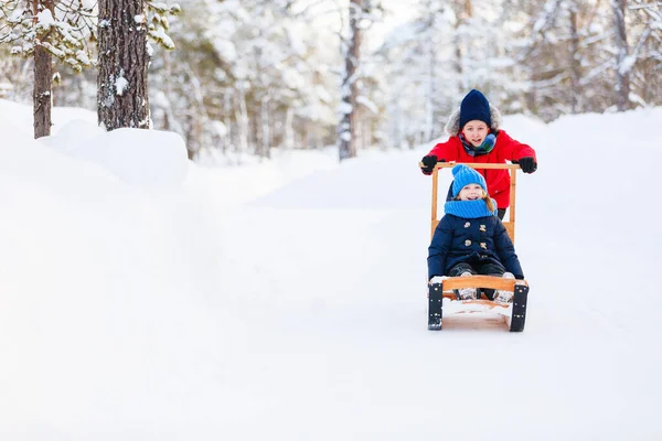 Adorable Little Girl Cute Boy Outdoors Beautiful Winter Day Having — Stock Photo, Image