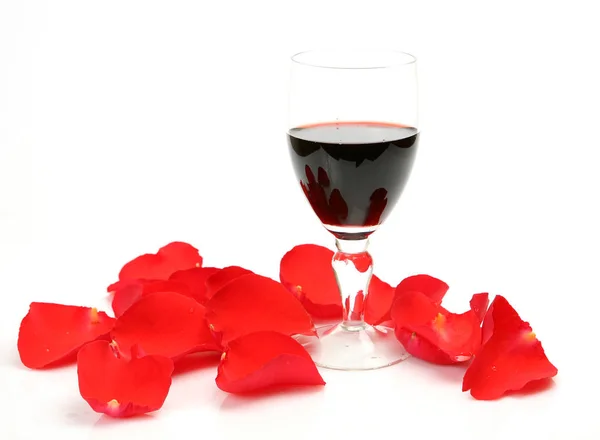 Sklenice Vína Růže Okvětní Lístky — Stock fotografie