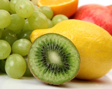üzüm, nar, elma, limon ve diğer meyve diyet nutritio için