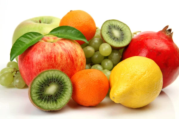 Σταφύλια Ρόδι Μήλο Λεμόνι Και Άλλα Φρούτα Για Διατροφικές Nutritio — Φωτογραφία Αρχείου