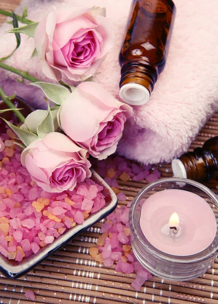 Pink Towel Bottle Oil Massage Aromatherapy — Stock Photo, Image