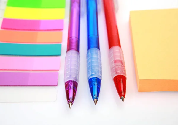 Acessórios Escritório Para Trabalho Canetas Coloridas Papel — Fotografia de Stock