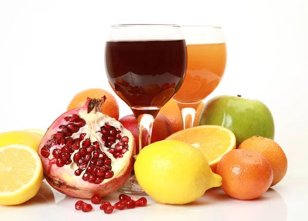 Fruta Madura Para Una Dieta Saludable Sobre Fondo Blanco Manzana Fotos de stock libres de derechos