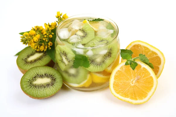 Cut Fruits Covered Cold Water Lemon Balm — Stock Photo, Image