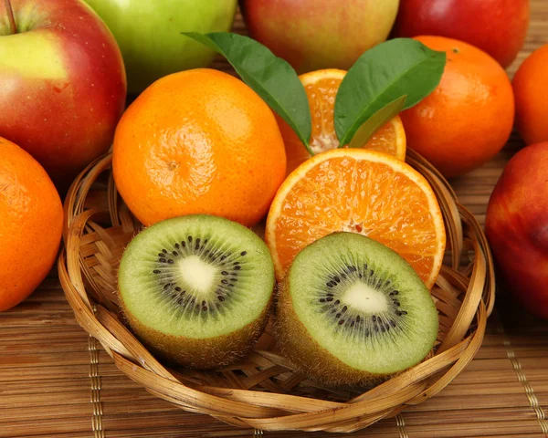 Frutas Para Uma Alimentação Saudável — Fotografia de Stock