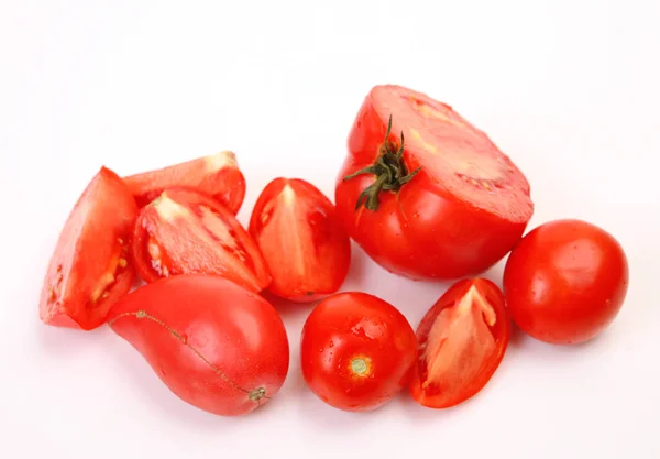 Tomates Mûres Juteuses Sur Fond Blanc — Photo