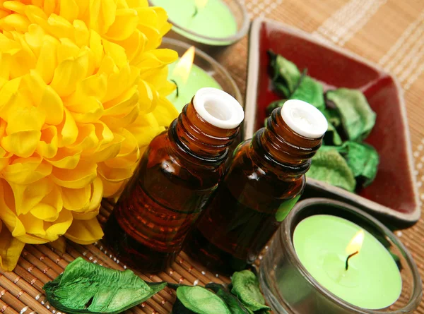Aromatherapy, spa and massage supplies — Stock Photo, Image
