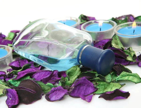Mężczyźni Kolonia Kwiatowym Zapachem Niebieskim Świece — Zdjęcie stockowe