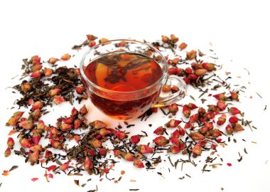 çay ve kuru Rosebuds fincan