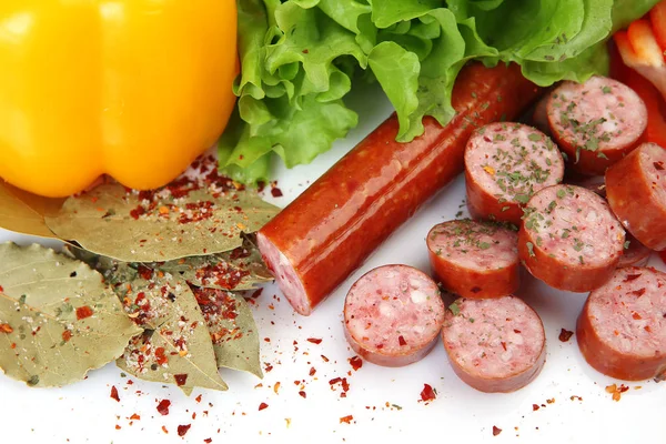 Korv och grönsaker för att göra läcker lunch — Stockfoto