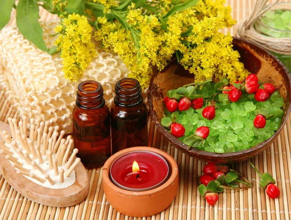 Föremål för aromaterapi, spa och massage — Stockfoto