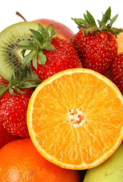 Frutti maturi e bacche per una dieta sana — Foto Stock