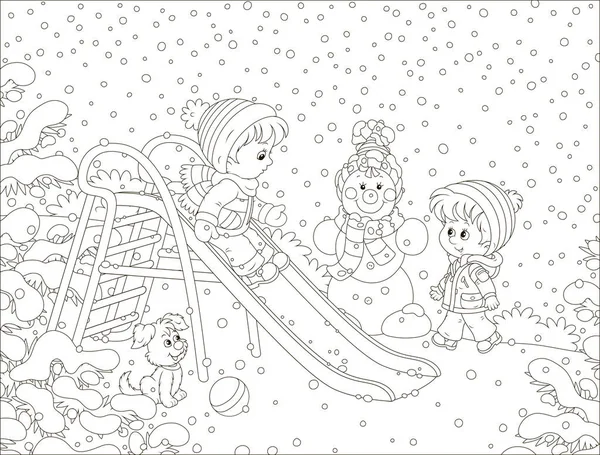 グッズ スライドの冬の公園は 黒と白の雪遊び場で遊ぶ子供たちベクトル イラスト塗り絵の漫画のスタイルで — ストックベクタ
