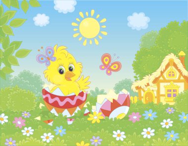 Vektör çizim karikatür tarzı bir güneşli bahar gününde dekore edilmiş bir Easter egg küçük bir kulübe yakın bir çimenlikte çiçeklerle thatched çatı arasında yeşil çimenlerin üzerinde dışarı bakmak küçük sarı civciv