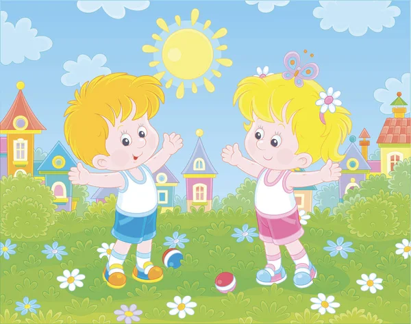 Smiling little children doing morning exercises in a green park of a town on a sunny summer day, vector illustration in a cartoon style — Stock Illustration Smiling Little Children Doing Morning Exercises Green Park Town Sunny Stock Vector