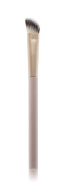 Beyaz arka plan üzerinde izole doğal nap ile profesyonel makyaj fırça