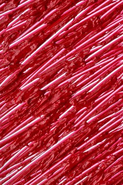 Mat ruj beyaz arka plan üzerinde izole kırmızı makyaj smear. Beyaz arka plan üzerinde izole kırmızı krem ruj doku