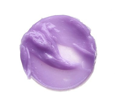 Dudak parlatıcısı beyaz arka plan üzerinde izole mor makyaj smear. Beyaz arka plan üzerinde izole mor krem doku