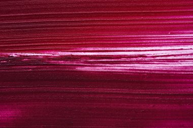 Kırmızı kremsi ruj dokusu