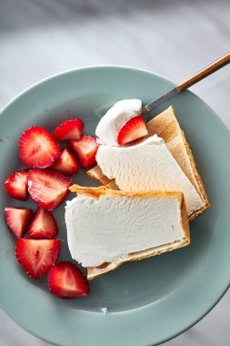 Buruşmuş kırmızı kağıt dokusu, soyut arkaplan