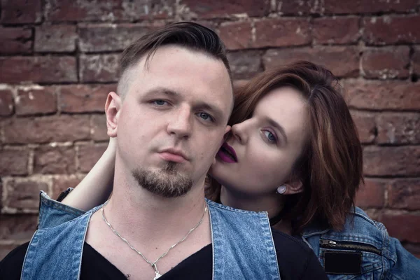 Girl Guy Punks City Stree — Stock Photo, Image