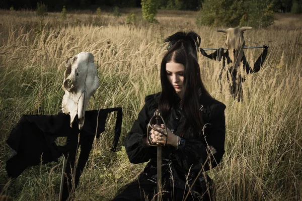 Gothic Girl Sword Her Hands Next Skull Cow Pole Summer — Stock Photo, Image