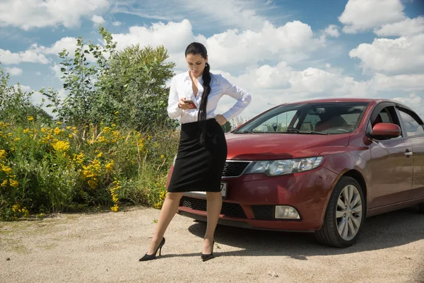 Exitosa Mujer Negocios Pie Fondo Calle — Foto de Stock