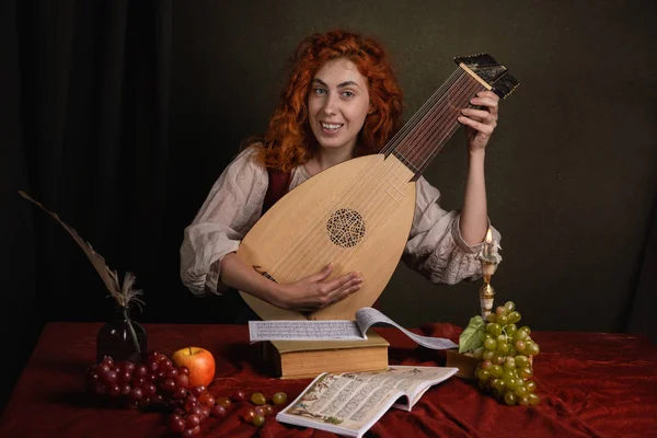 Red Haired Girl Historical Suit Plays Lute Renaissance Painting Style — Stock Photo, Image