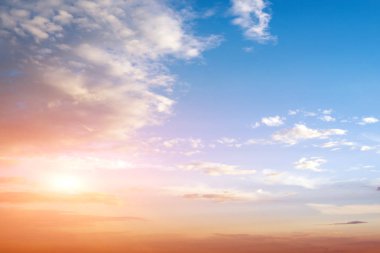 açık gökyüzü ve bulutlar