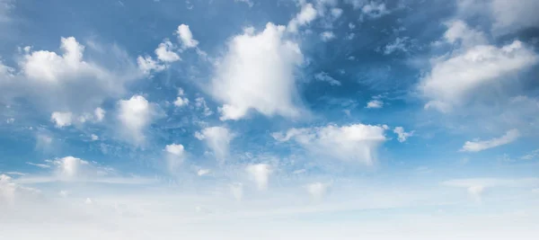 空の雲アート日の出の背景 — ストック写真