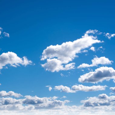 açık gökyüzü ve bulutlar