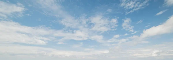 Cielo y nubes panorama tropical —  Fotos de Stock