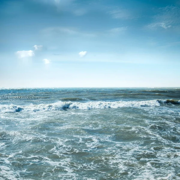 Letní oceánské vlny — Stock fotografie