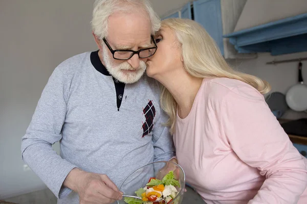 Senior couple cooking together. — Stock Photo, Image