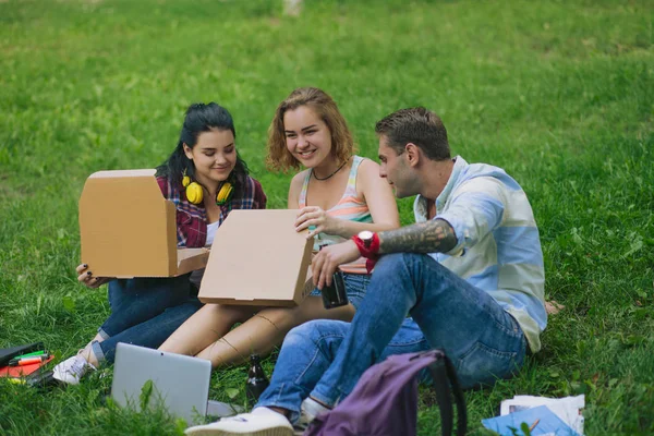 Time for pizza — Stock Photo, Image