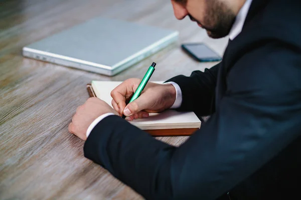 Business People Relaxing During Break In Office — Stock Photo, Image