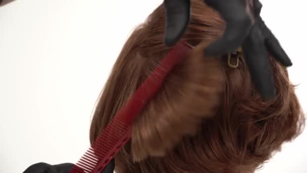 A híres Barber Cuts egy aranyos fickó Red Hair. — Stock videók