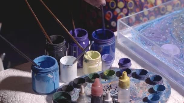 Ebru violette und blaue Farbe schöne abstrakte Muster — Stockvideo