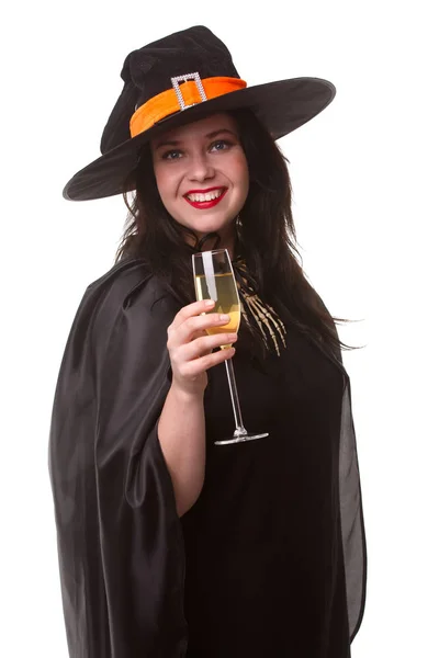 Portrait Brunette Sorcière Chapeau Noir Avec Verre Champagne Sur Fond — Photo