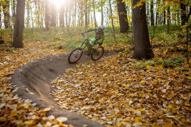 Spor spor motor üzerinde kişini fotoğrafı