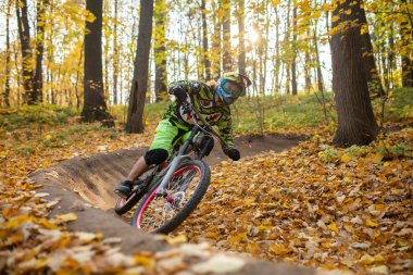 Atlet sürme spor motor fotoğrafı